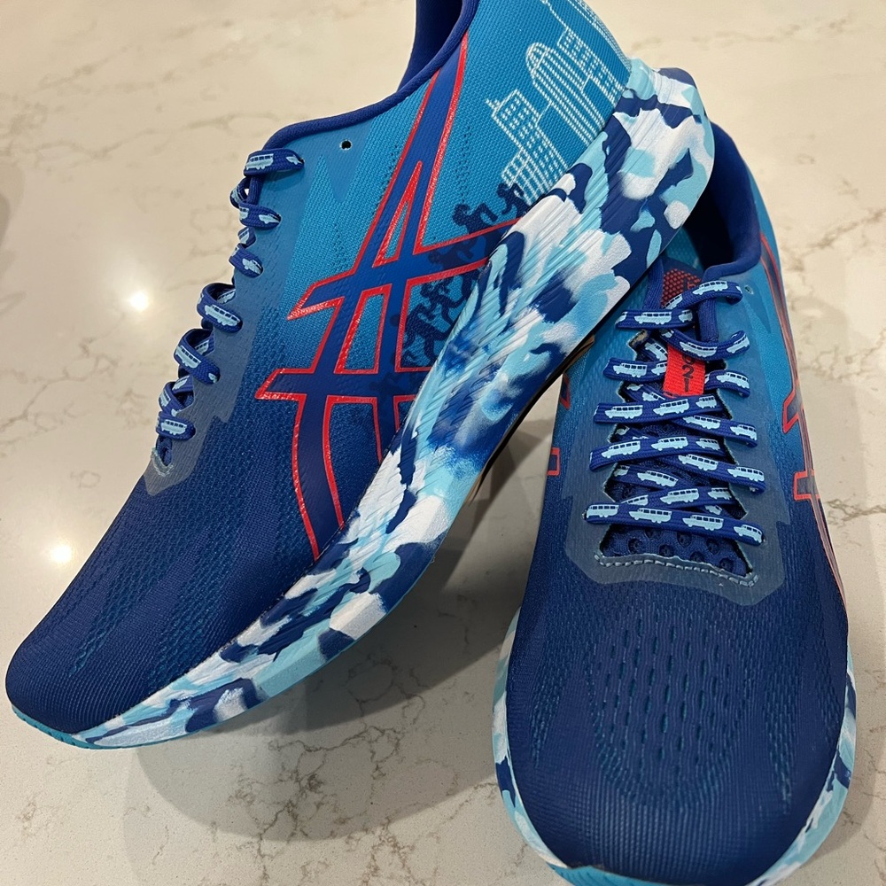 ASICS Noosa Tri 13 Boston Marathon Edition